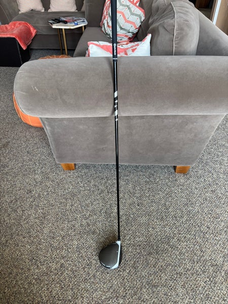 Men's 2020 TaylorMade SIM Right Handed Driver Stiff Flex 10.5 Loft (Used)