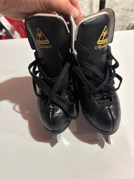 Jackson Ultima Mystique Figure Skates B Junior 13 (Used)