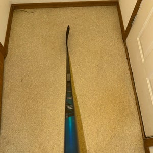 Senior CCM Vizion Left Hand Hockey Stick P92M (Used)