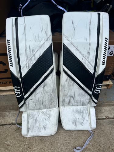 33" Warrior Ritual G6 E+ Goalie Leg Pads (Used)