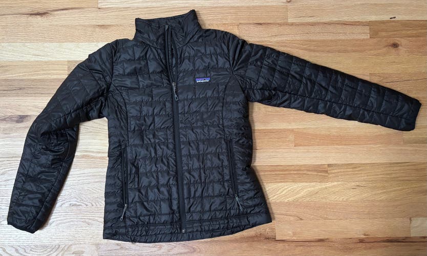 Black Women's Medium Patagonia Jacket (Used)
