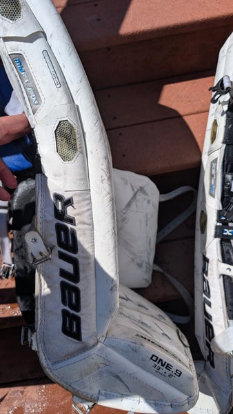 33" Bauer Supreme One.9 Goalie Leg Pads (Used)