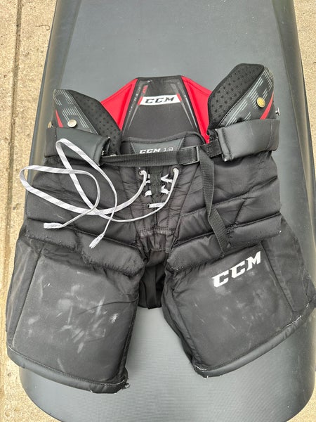 Intermediate Medium CCM Axis 1.9 Hockey Goalie Pants (Used)
