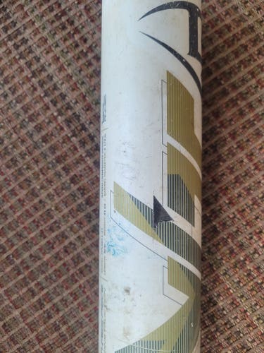 Louisville Slugger Bat (-11) 21 oz 32" (Used)