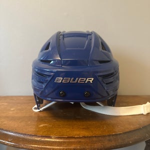 Medium Bauer Re-Akt 150 Helmet (Used)
