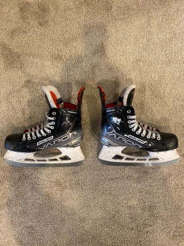 Bauer Vapor X3.7 Hockey Skates Regular Width 8 (Used)