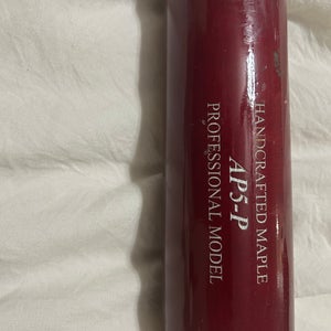 Marucci AP5 Maple Bat (-3) 30 oz 33" (Used) puck