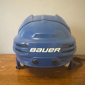 Medium Bauer 4500 Helmet (Used)