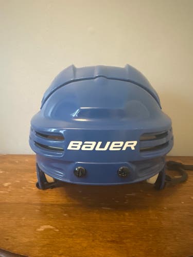 Medium Bauer 4500 Helmet (Used)