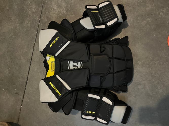 Medium Warrior RX3E+ Goalie Chest Protector (Used)