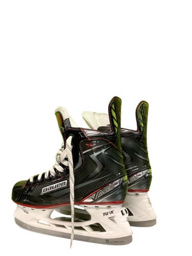 Used Bauer VAPOR X2.7 Intermediate Hockey Skate Intermediate 5.5 11686-S000045015