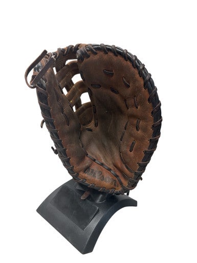Used Wilson A1891PRO24 BB/SB First Base RH Throw Brown 13" 11835-S000197554