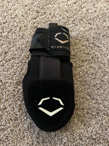 Black Junior EvoShield Sliding Mitt (Used)