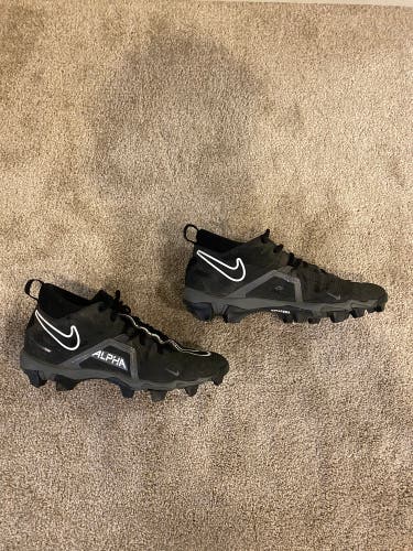 Men's Size M 9.0 (W 10.0) Nike ALPHA Low Top Molded Cleats (Used)