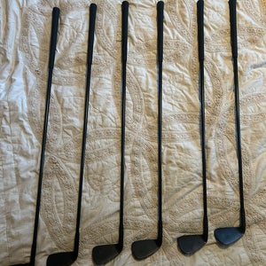 Men's All Black Right Handed Iron Set Steel Shaft (Used)