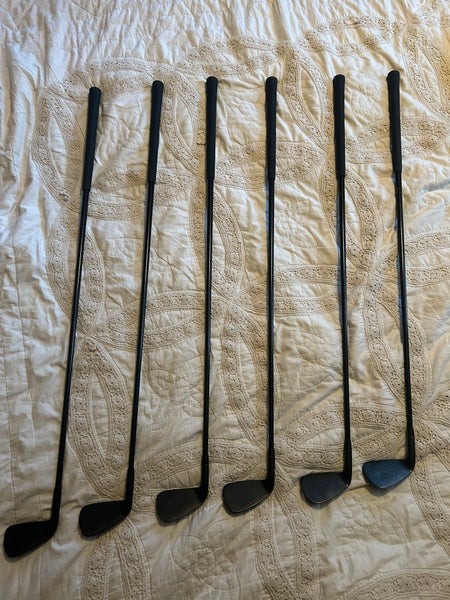 Men's All Black Right Handed Iron Set Steel Shaft (Used)