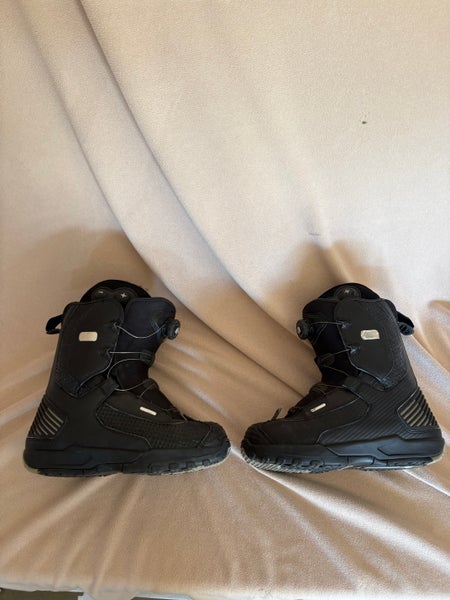 Men's Size M 11.0 (W 12.0) DC Judge Snowboard Boots (Used)