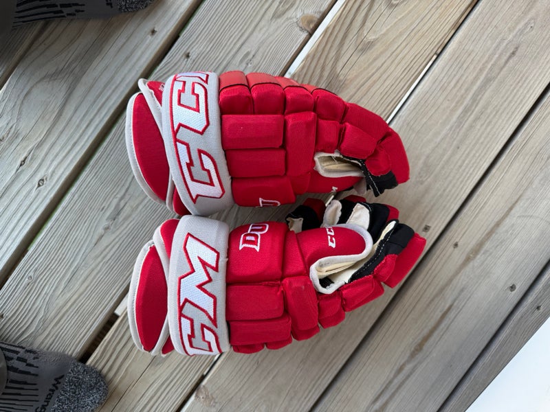 CCM HG4PC Gloves 15" Pro Stock (New)