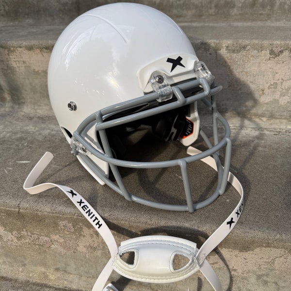 Xenith X2E+ Standard Fit Youth Small Football Helmet White Grey Face Mask 2023