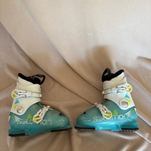 Kid's Salomon All Mountain Ski Boots (Used)