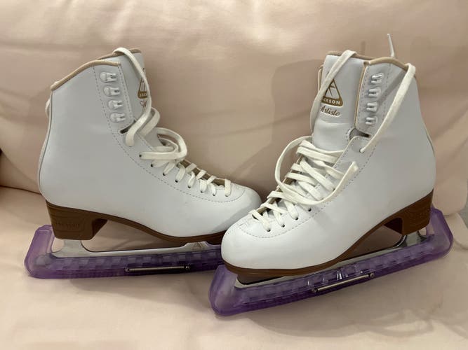 Jackson Ultima Artiste Figure Skates B Adult 7 (Used)