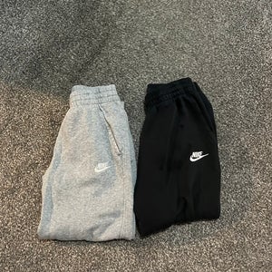 Black Medium Boys Nike Pants (Used)