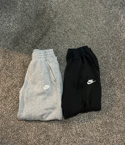 Black Medium Boys Nike Pants (Used)