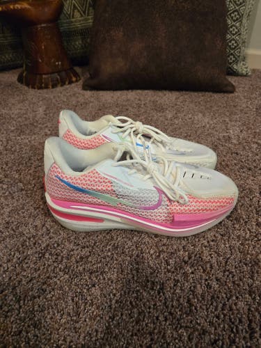 Men's Size M 7.0 (W 8.0) Nike GT Cut Shoes (New)