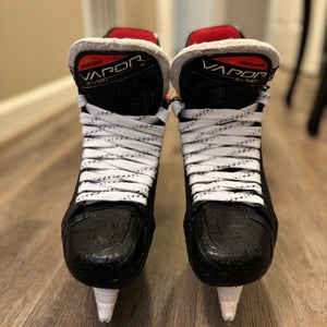 2022 Bauer Vapor 3X Pro Hockey Skates Size 4 (Used)