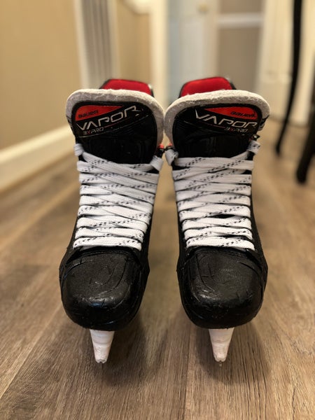 2022 Bauer Vapor 3X Pro Hockey Skates Size 4 (Used)