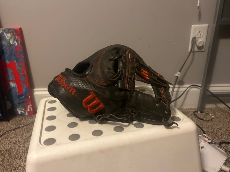 Wilson A2K RH Infield Baseball Glove 11.75" (Used)