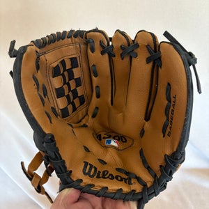 Wilson A300 Baseball Glove 11.5" (Used)