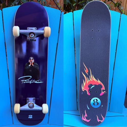 Primitive Skateboarding Tupac Complete
Skateboard 8.0 Vintage Independent
Trucks
