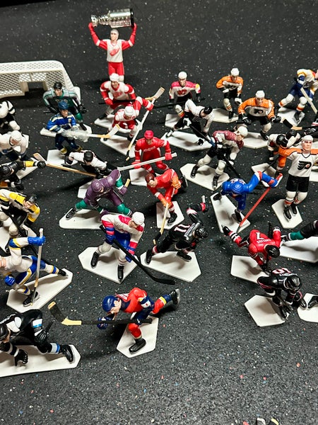 NHL HOCKEY STARTING LINEUP ACTION FIGURES - 61 TOTAL