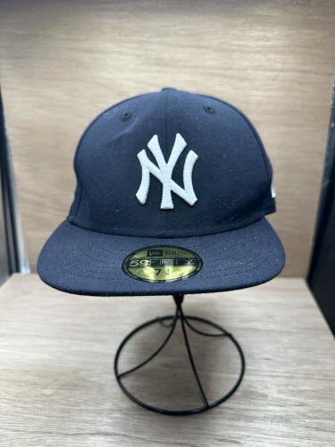 New York Yankees New Era 59FIFTY Fitted Hat Cap Size 7 3/8