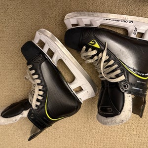 GRAF Ultra G75 Ultra Light Skates Size 7R (Used)