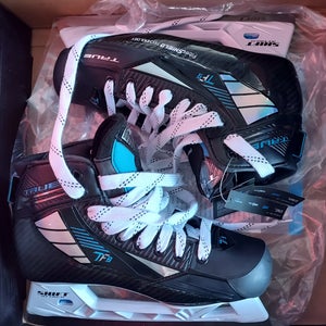 2014 True TF9 Hockey Goalie Skates 7 (New)