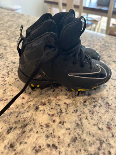 Black Kid's 10K (Toddler) Youth Nike FastFlex High Top Molded Cleats (Used)