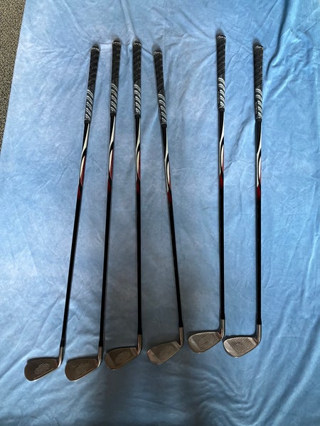 Men's Top Flite Aero Iron Set Right Handed Regular Flex Graphite Shaft (Used)