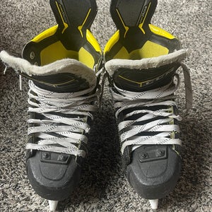 CCM Super Tacks 9380 Hockey Skates Regular Width Size 5.5 (Used)