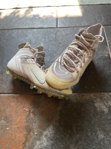 Youth Cleats (Football / Lacrosse)