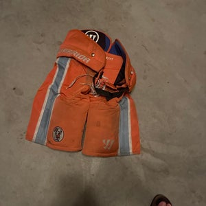 Junior Medium Warrior Hockey Pants (Used)