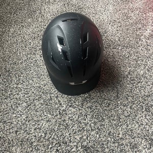 Medium/Large Under Armour UABH2-100 Batting Helmet (Used)