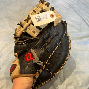 Black Wilson A2000 RH First Base Baseball Glove 12.5" (Used)