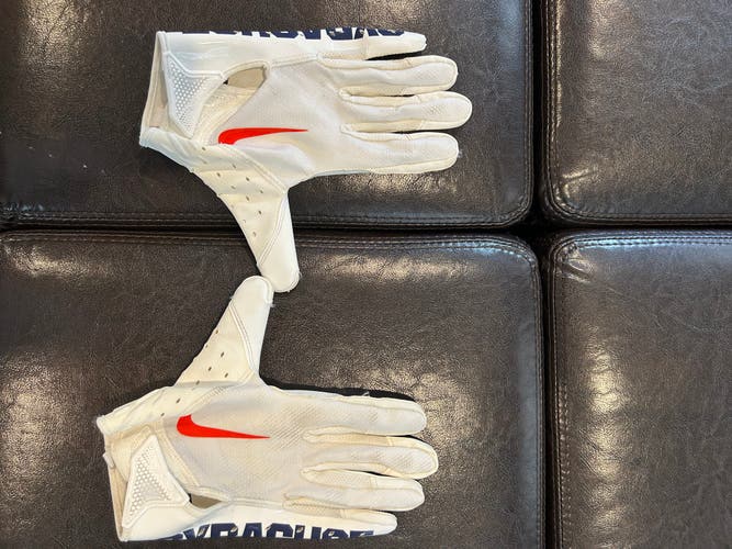 Syracuse team issued football gloves 2XL