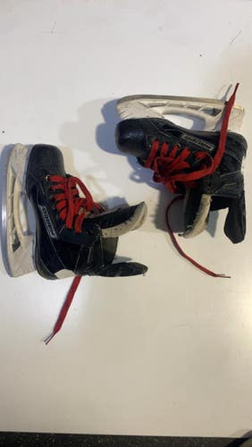 Bauer (Used) Intermediate Junior Size 1 Hockey Skates