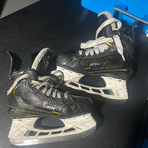 Bauer Supreme M5 Pro Hockey Skates Extra Wide Width (Used)