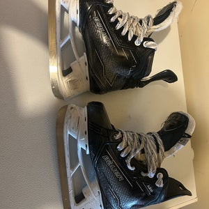 2024 Bauer Supreme M50 Pro Hockey Skates Size 4 (Used)