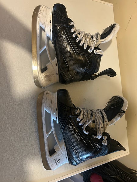 2024 Bauer Supreme M50 Pro Hockey Skates Size 4 (Used)