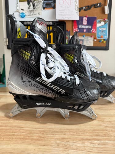 Bauer Vapor Hyperlite 2 Roller Hockey Skates Size 5 with Marsblade R1 Chassis